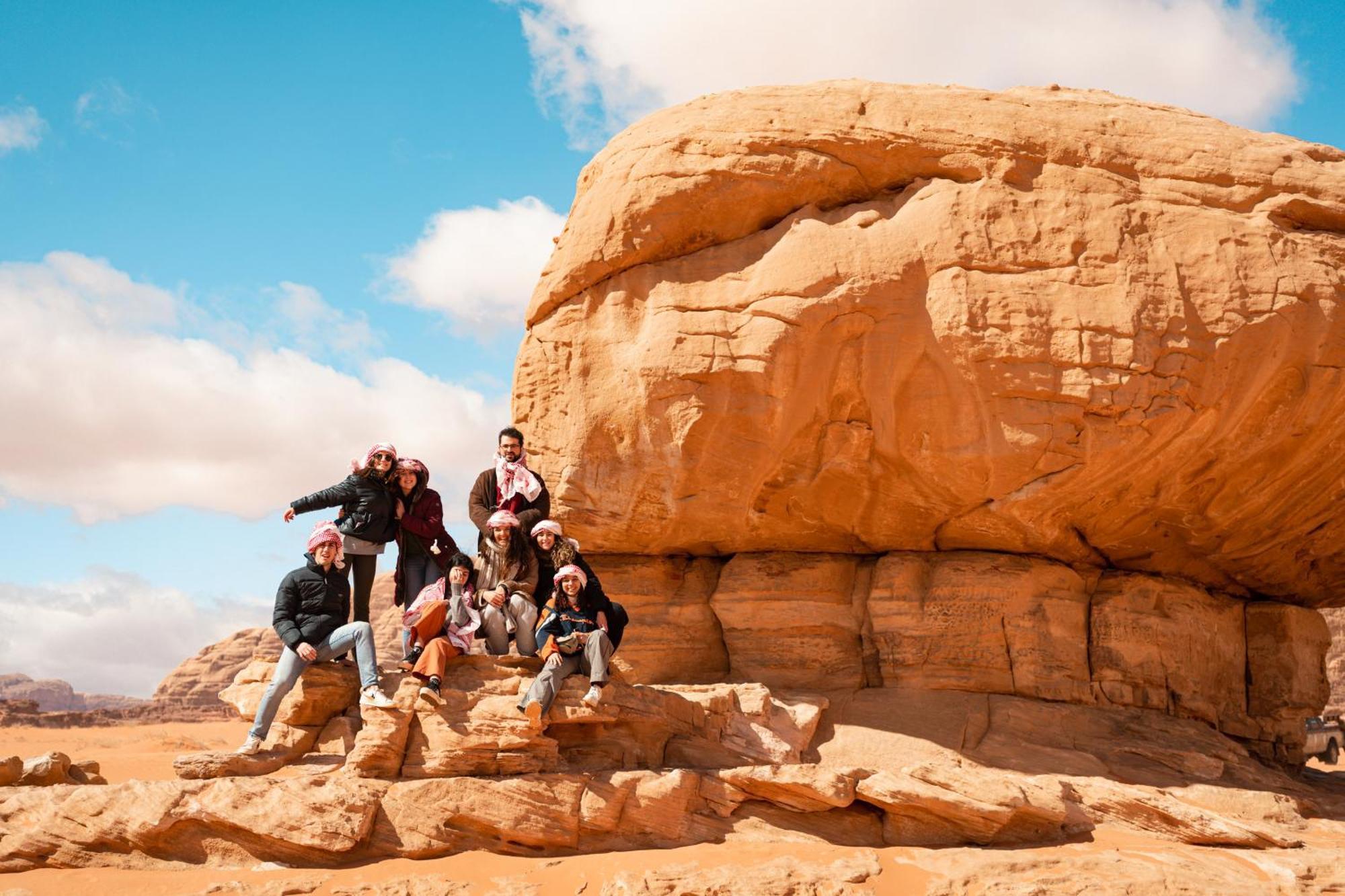 Wadi Rum Sunrise Camp المظهر الخارجي الصورة