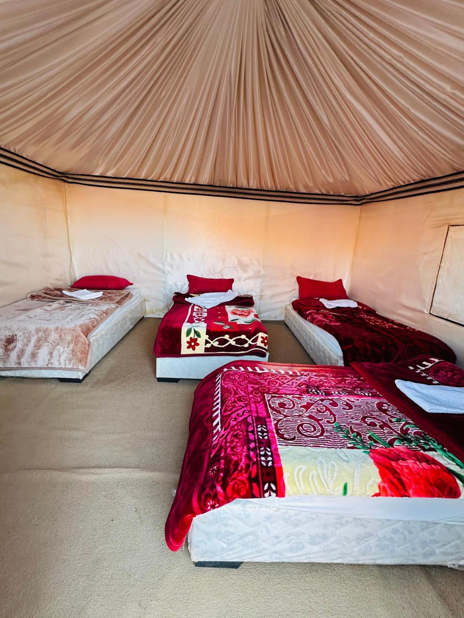Wadi Rum Sunrise Camp المظهر الخارجي الصورة